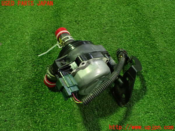 2UPJ-9235042110]日産リーフ(ZE1)ウォーターポンプ 中古_2