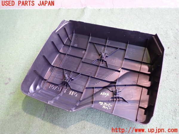 2UPJ-9235042160]日産リーフ(ZE1)エンジンアッパーカバー 中古_2