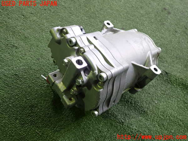 2UPJ-9235046025]日産リーフ(ZE1)エアコンコンプレッサー 中古_2