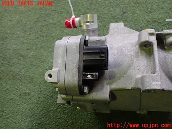 2UPJ-9235046025]日産リーフ(ZE1)エアコンコンプレッサー 中古_3