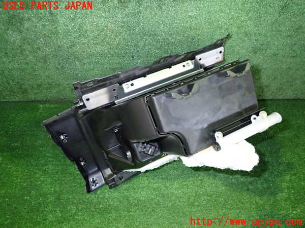 2UPJ-9235047516]日産リーフ(ZE1)グローブボックス1 中古_3