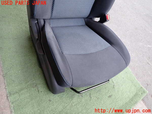 2UPJ-9235047035]日産リーフ(ZE1)運転席シート 中古_2
