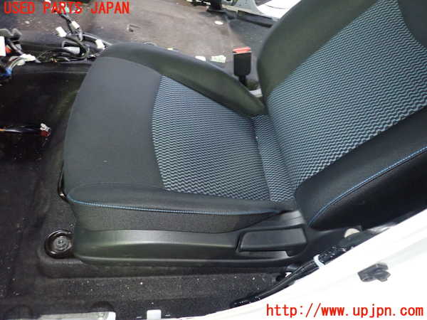 2UPJ-9235047065]日産リーフ(ZE1)助手席シート 中古_2