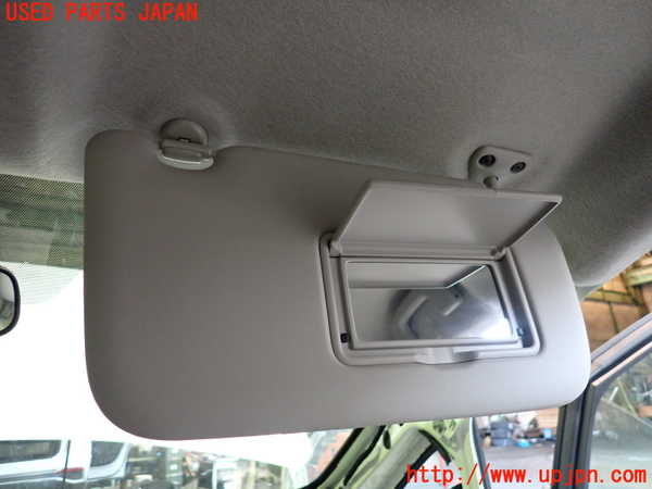 2UPJ-9235047625]日産リーフ(ZE1)室内サンバイザー右側 中古_2