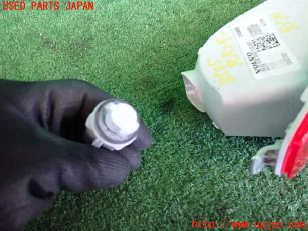 2UPJ-9235051156]ボルボ・XC40(XB420TXCM)左リアコーナーランプ 中古_4