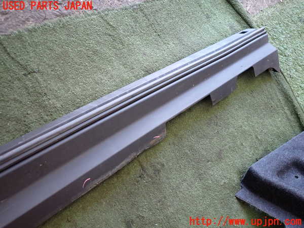 2UPJ-9235051390]ボルボ・XC40(XB420TXCM)右サイドステップ 中古_2