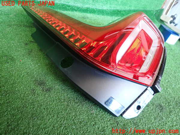 2UPJ-9235051530]ボルボ・XC40(XB420TXCM)右テールランプ 中古_2