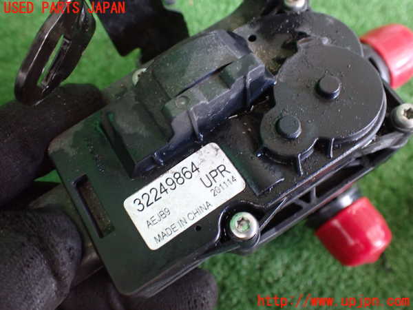 2UPJ-9235052110]ボルボ・XC40(XB420TXCM)ウォーターポンプ 中古_3