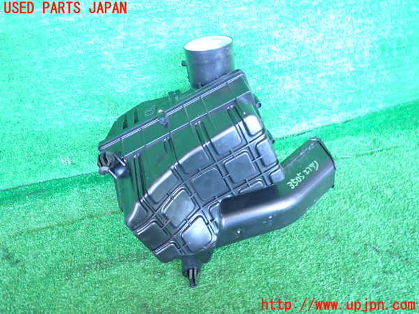 2UPJ-9235052560]ボルボ・XC40(XB420TXCM)エアクリーナーボックス 中古_5