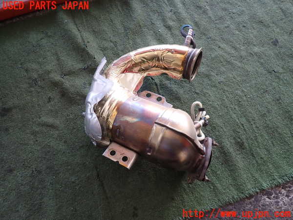 2UPJ-9235052661]ボルボ・XC40(XB420TXCM)触媒1 中古_4