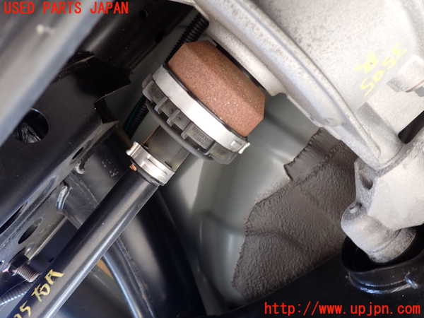 2UPJ-9235054020]ボルボ・XC40(XB420TXCM)右リアドライブシャフト 中古_3