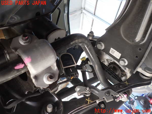 2UPJ-9235055445]ボルボ・XC40(XB420TXCM)リアスタビライザー 中古_3