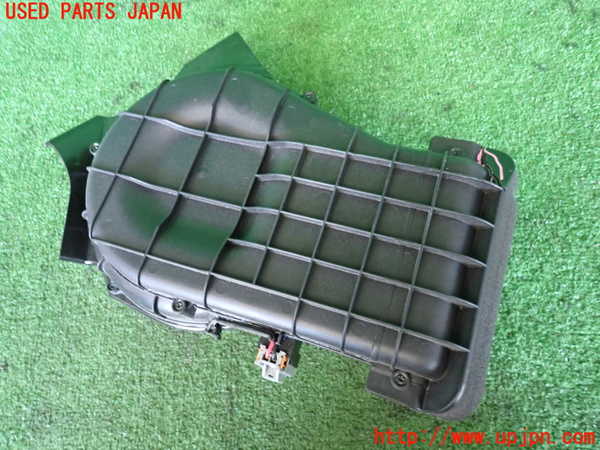 2UPJ-9235056530]ボルボ・XC40(XB420TXCM)ウーハー 中古_2