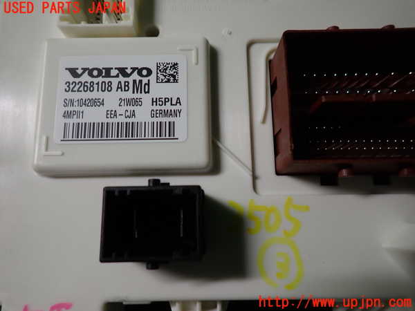 2UPJ-9235056148]ボルボ・XC40(XB420TXCM)コンピューター3 中古_3