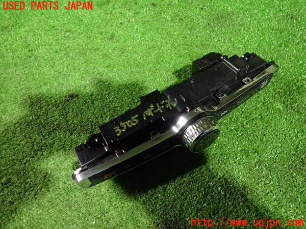 2UPJ-9235056290]ボルボ・XC40(XB420TXCM)ハザードスイッチ 中古_2