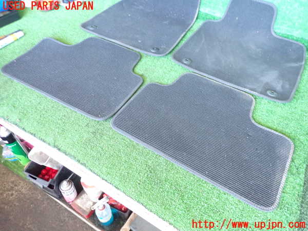 2UPJ-9235057800]ボルボ・XC40(XB420TXCM)フロアマット 中古_3