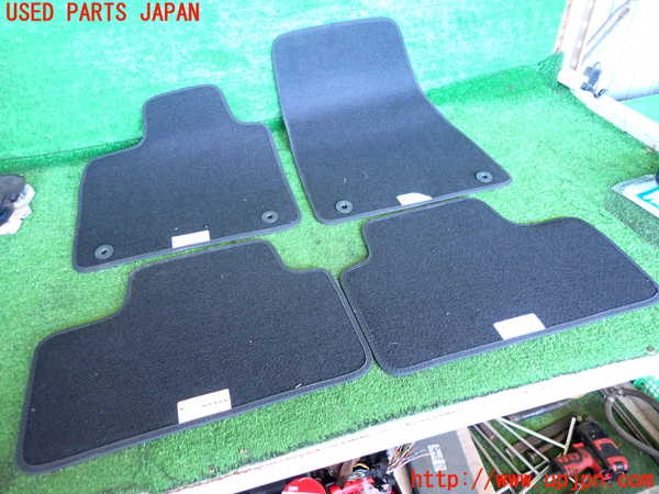 2UPJ-9235057800]ボルボ・XC40(XB420TXCM)フロアマット 中古_4