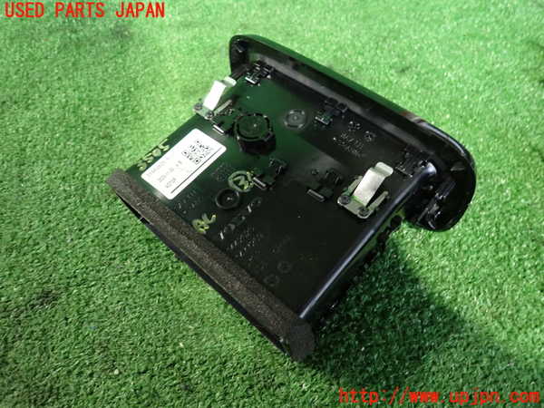 2UPJ-9235057528]ボルボ・XC40(XB420TXCM)エアコン吹き出し口3 (左) 中古_2