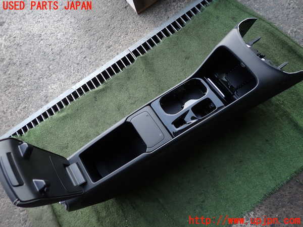 2UPJ-9235057540]ボルボ・XC40(XB420TXCM)センターコンソール 中古_3