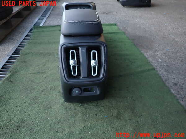 2UPJ-9235057540]ボルボ・XC40(XB420TXCM)センターコンソール 中古_5