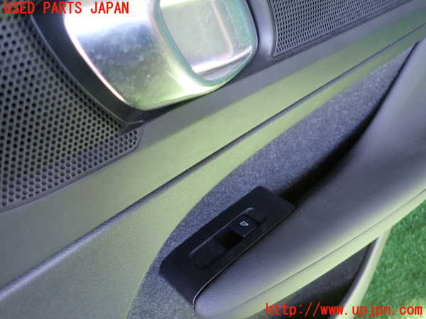 2UPJ-9235051294]ボルボ・XC40(XB420TXCM)右後ドア内張り 中古_2