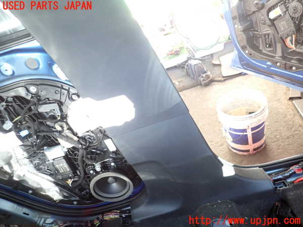 2UPJ-9235057670]ボルボ・XC40(XB420TXCM)左センターピラートリム 中古_3