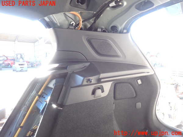 2UPJ-9235057675]ボルボ・XC40(XB420TXCM)右リアピラートリム 中古_2