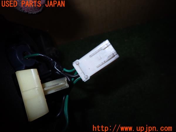 3UPJ=9235060547]デリカ スペースギア シャモニー(PD6W)後期 純正 テールランプ フィニッシャー スモークレンズ 中古_5