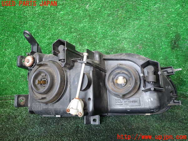 1UPJ-9235061132]デリカ スペースギア(PD6W)左ヘッドライト ハロゲン 中古_3