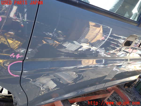 1UPJ-9235061260]デリカ スペースギア(PD6W)左前ドア 中古_2