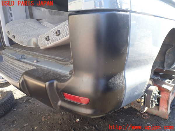 1UPJ-9235061610]デリカ スペースギア(PD6W)リアバンパー 中古_2