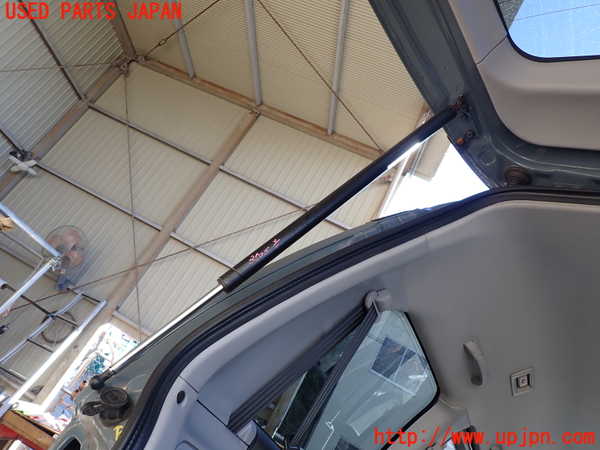 1UPJ-9235061584]デリカ スペースギア(PD6W)リアゲートダンパー 中古_2