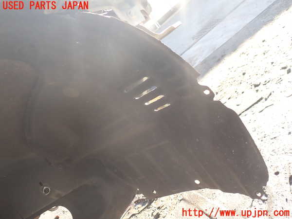 1UPJ-9235061090]デリカ スペースギア(PD6W)右前フェンダーライナー 中古_2