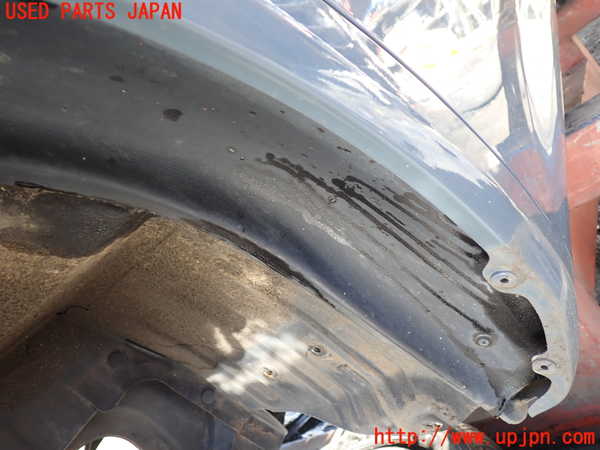 1UPJ-9235061092]デリカ スペースギア(PD6W)左前フェンダーライナー 中古_3