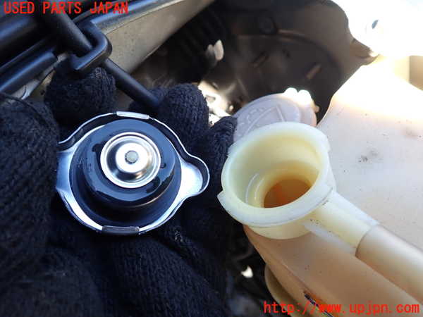 1UPJ-9235062410]デリカ スペースギア(PD6W)ラジエータータンク 中古_2