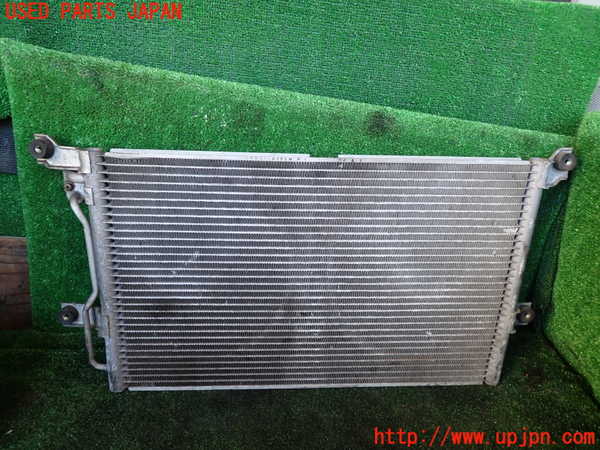 1UPJ-9235066031]デリカ スペースギア(PD6W)エアコンコンデンサー1 中古_2