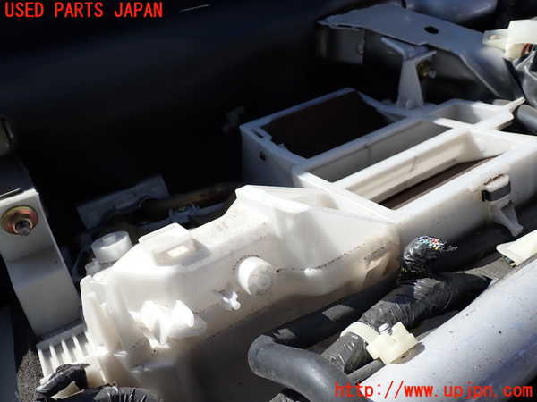 1UPJ-9235066100]デリカ スペースギア(PD6W)ヒーターコア 中古_2