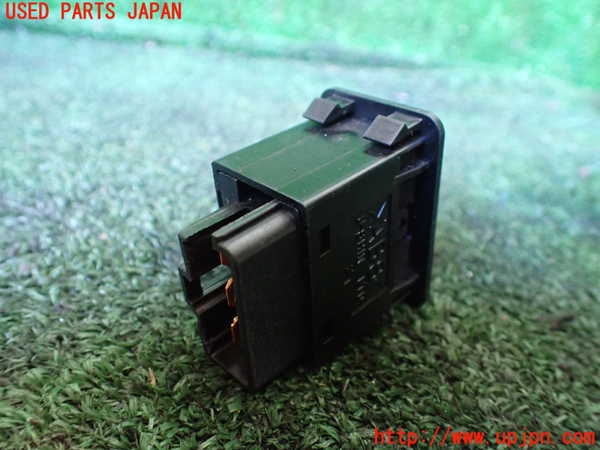1UPJ-9235066295]デリカ スペースギア(PD6W)フォグスイッチ 中古_2