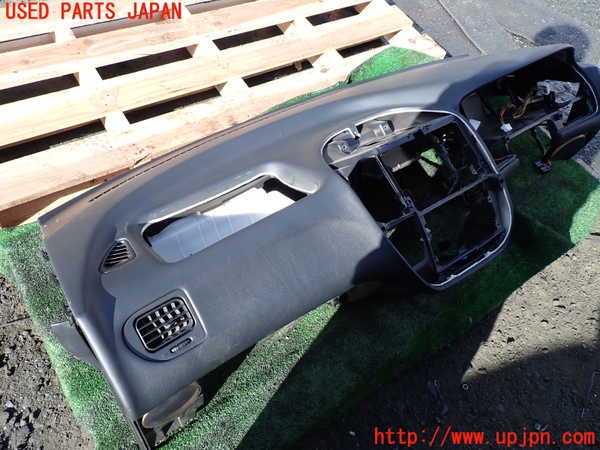 1UPJ-9235067505]デリカ スペースギア(PD6W)ダッシュボード 中古_2