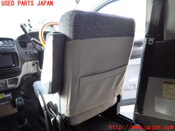 1UPJ-9235067035]デリカ スペースギア(PD6W)運転席シート 中古_5