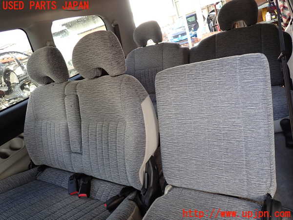 1UPJ-9235067125]デリカ スペースギア(PD6W)2列目シート 中古_2