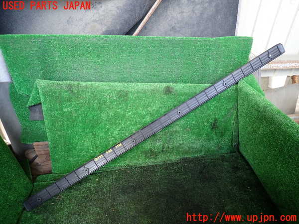 1UPJ-9235067771]デリカ スペースギア(PD6W)ラゲッジトレイ1 中古_2