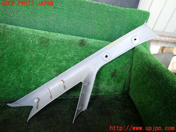 1UPJ-9235067660]デリカ スペースギア(PD6W)左フロントピラートリム 中古_3