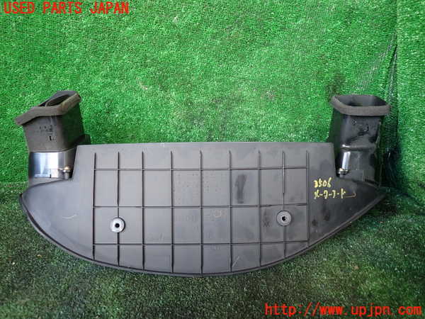 1UPJ-9235067510]デリカ スペースギア(PD6W)メーターフード 中古_2