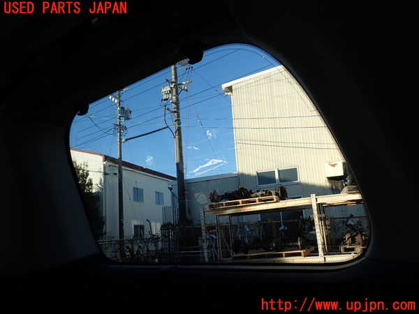 1UPJ-9235071380]ヴェルファイアハイブリッド(AYH30W)右クォーターガラス 中古_2