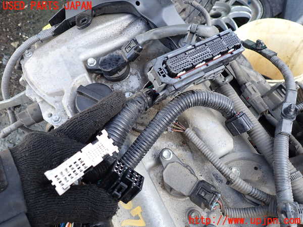 1UPJ-9235072010]ヴェルファイアハイブリッド(AYH30W)エンジン 2AR-FXE 4WD 中古_3