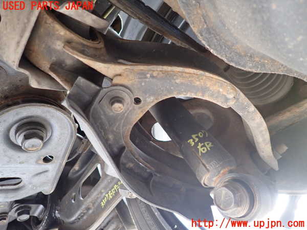 1UPJ-9235075200]ヴェルファイアハイブリッド(AYH30W)右リアロアアーム1 中古_2