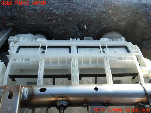 1UPJ-9235076081]ヴェルファイアハイブリッド(AYH30W)エバポレーター1 中古_2