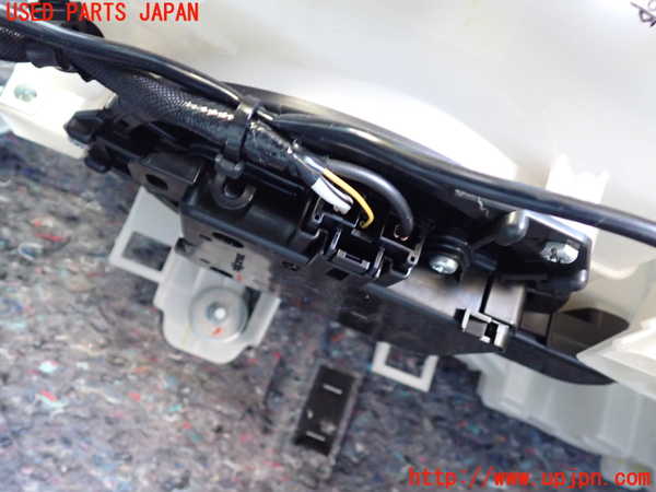 1UPJ-9235076081]ヴェルファイアハイブリッド(AYH30W)エバポレーター1 中古_3