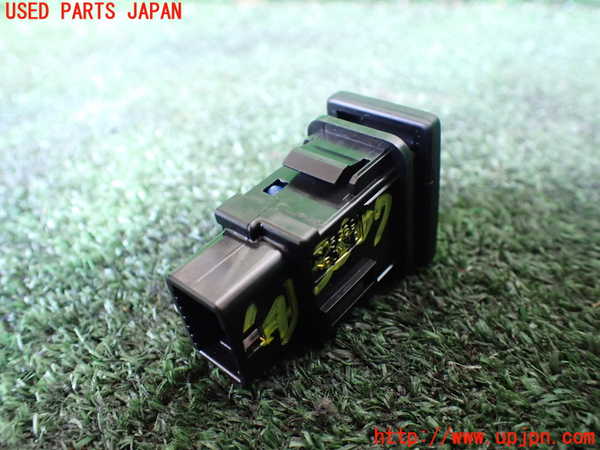 1UPJ-9235076309]ヴェルファイアハイブリッド(AYH30W)スイッチ4 中古_2